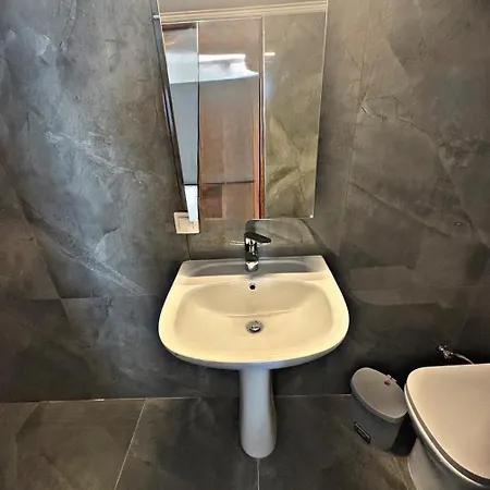 Ninamare * Nea Kallikrateia